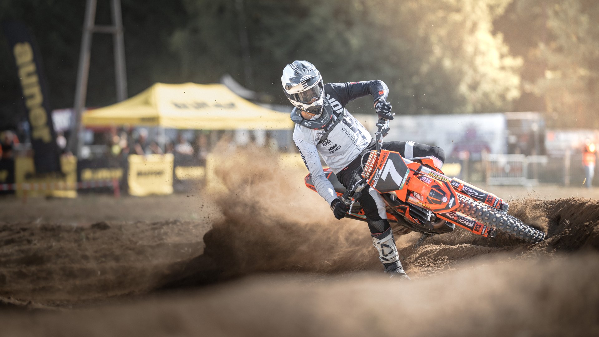 Bild zum Bericht „auner CUP Lest 2026: Staubiges Saisonfinale beim MSC Kronast“ – GRIPcapture